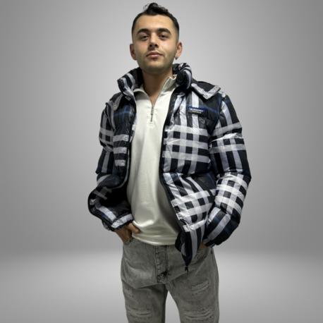 Burberry Siyah-Beyaz Ekose Desenli Şişme Mont