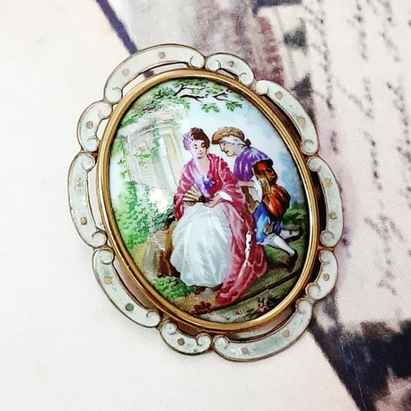 TLM Broş