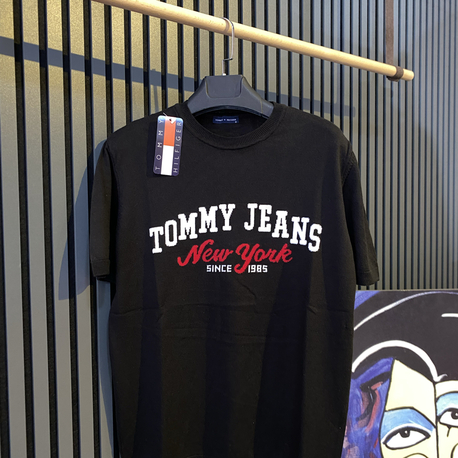 TOMMY HİLFİGER-TRİKO TSHİRT 