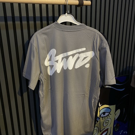 STWD-ARKA BASKILI TİŞÖRT