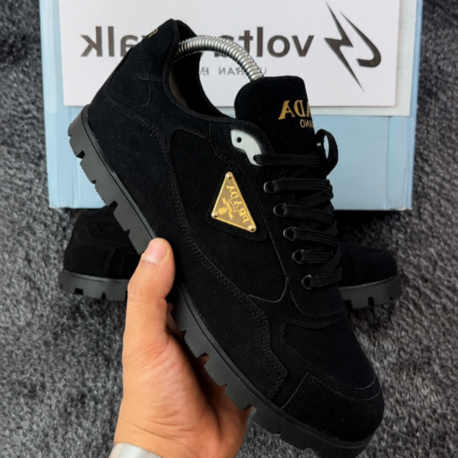 Süet Classic Prada 