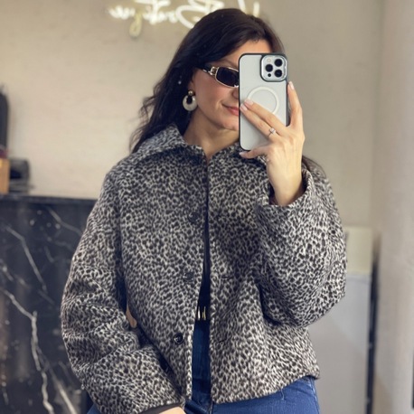 Leopar desenli kısa ceket