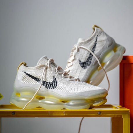 Nike Scorpion Flaying Lemo 