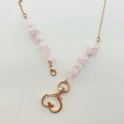 Power of Love Pembe Kuvars ve Kalp detaylı Maske Askısı 