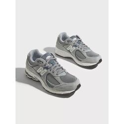 New Balance M2002R STEEL