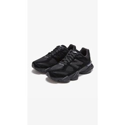 New Balance 9060 “Triple Black”