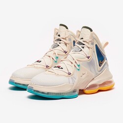 LeBron 19 Minneapolis Lakers