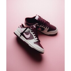 Dunk Low “Valentine’s Day”