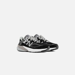 New Balance 990 V6 Black