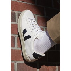 VEJA “Campo” Black White