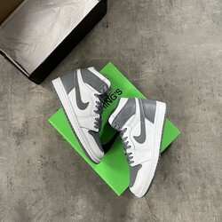 Air Jordan 1 Retro High OG 'Stealth'