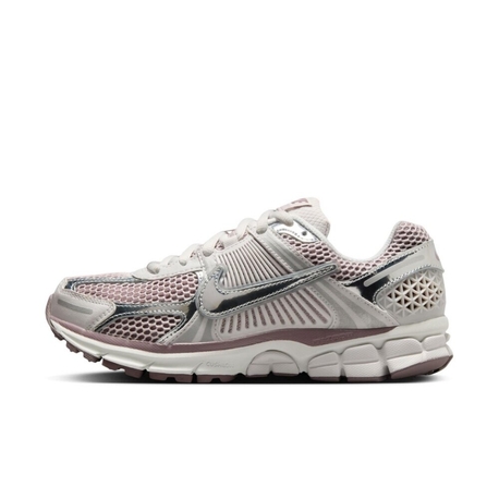 Nike Zoom Vomero 5 'Chrome Platinum Violet'
