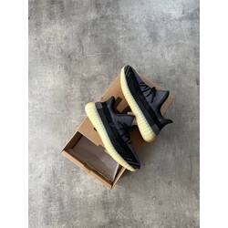 Yeezy Boost 350 V2 Carbon