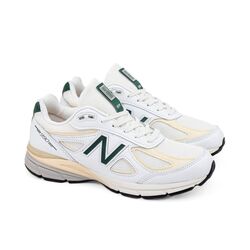 New Balance Made in USA 990 V4 Calcium | Forest Green