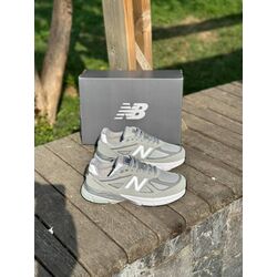 New Balance 990