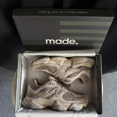 New Balance 9060 Mushroom