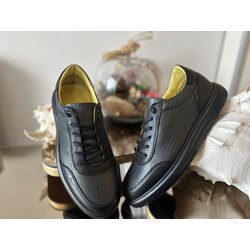 Desenli Siyah Deri Sneaker