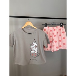YS GRİ PEMBE KEDİLİ ŞORT TİŞÖRT TAKIM