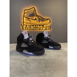 NİKE AİR RETRO 5