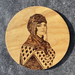 Folklorik Kadın