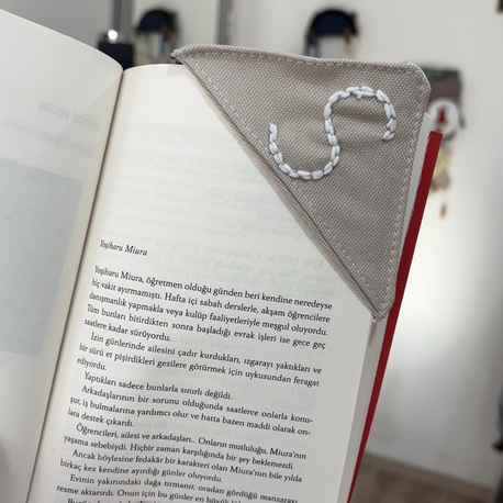 Harf İşlemeli Kitap Ayracı