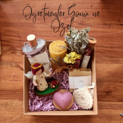 Öğretmenler Gününe Özel Hediye Kutusu