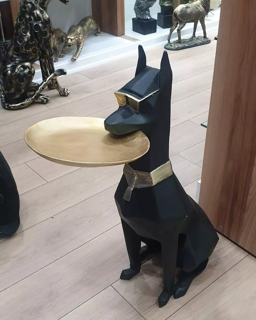 Doberman sunumluk