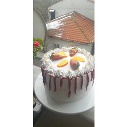 meyveli yaş pasta