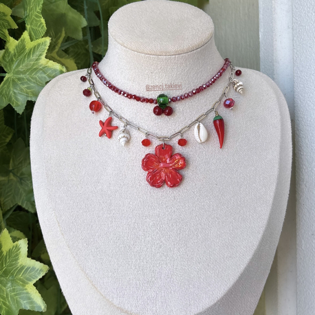 Kırmızı Hibiskus Choker Kolye 