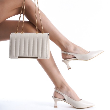 Bej Arkası Açık Topuklu Stiletto Ayakkabı ve Çanta Kombini