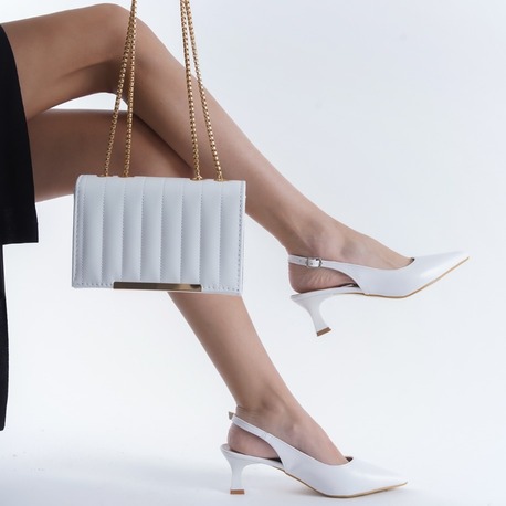 Beyaz Arkası Açık Topuklu Stiletto Ayakkabı ve Çanta Kombini