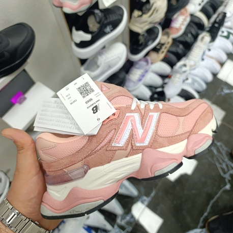New Balance 9060 Pembe