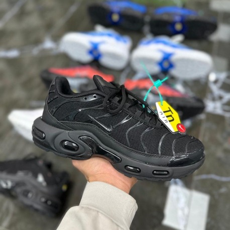 Nıke Air Max Plus Siyah Spor Ayakkabı 