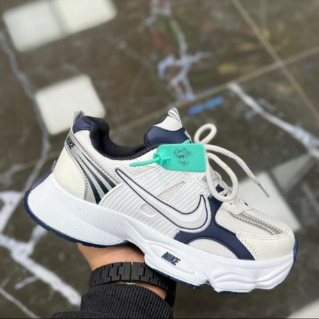 Nıke Su Geçirmez Spor Sneakers Beyaz