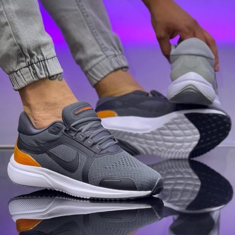 Nike Air Zoom Vomero 16 Erkek Koşu Ayakkabısı Gri