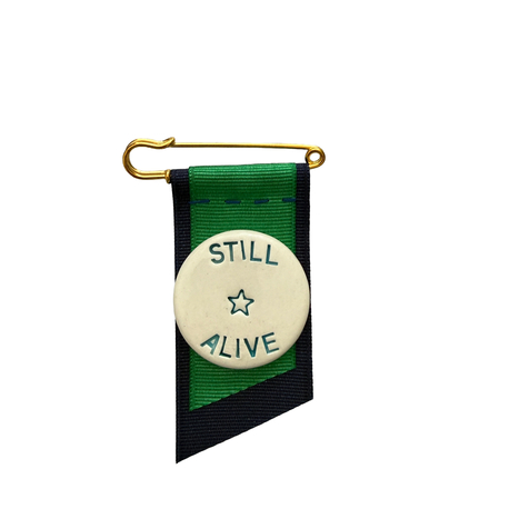 "STILL ALIVE" Madalyon