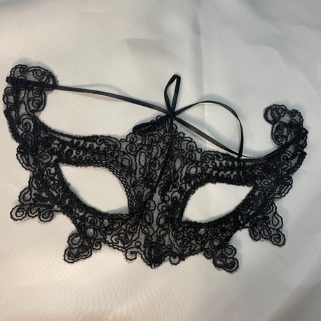 siyah dantelli maske