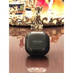 Samsung Buds Live 