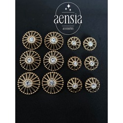Bombeli Boşluklu Ortası Taşlı Kafes Model Metal Düğme Seti - 12li Paket (6Büyük+6Küçük)