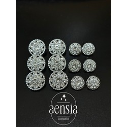 Gümüş Etrafı Burgulu Ortası Taşlı Çiçek Metalize Düğme Seti-12li (6Büyük+6Küçük)