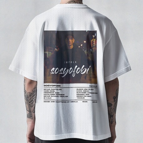 İmpala Collection | Sosyofobi - Unisex/Oversize Tişört (Siyah/Beyaz)