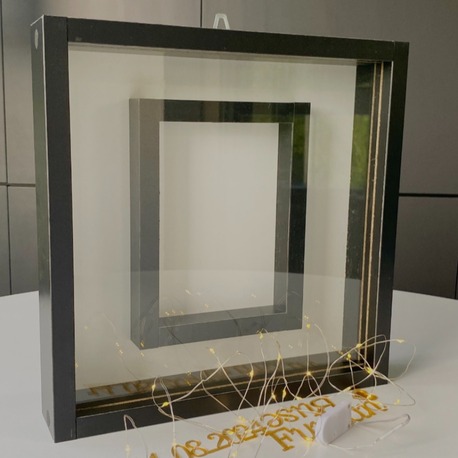 33x33 Siyah Anı Çerçevesi Söz Çiçeği Saklama Çerçevesi