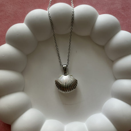 İçi Açılabilir Silver Deniz Kabuğu Kolye