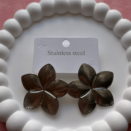 Çelik Hibiscus Çiçeği Küpe Silver