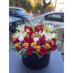 kutuda gül aranjmanı