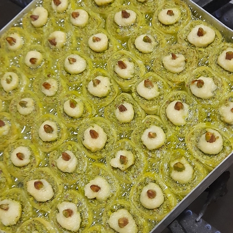 gaziantepli fıstıklı saray sarması kuş gözü.