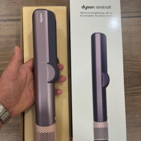 Dyson airstrait 