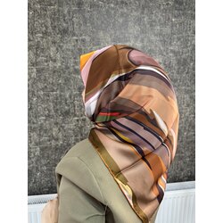 La Boutique sura ipek eşarp 
