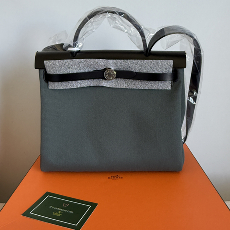 Hermès Herbag 31 Vert Mangrove / Noir 