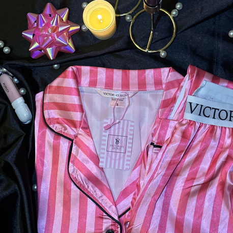 Şeker Pembe VS Pijama Takımı
